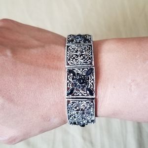 🎁3/$20 Beautiful bracelet